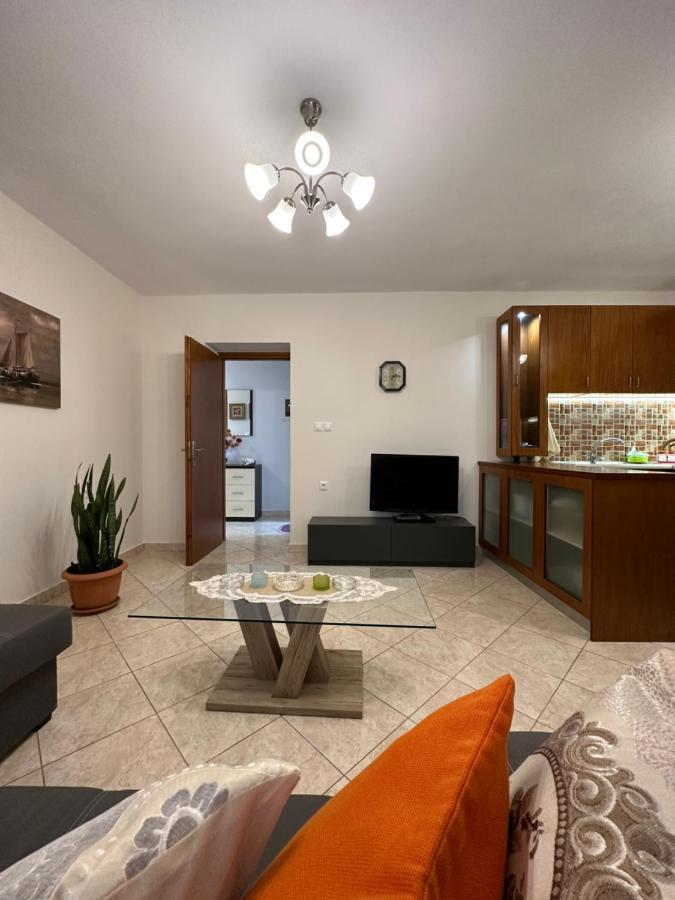 B&S Saranda Apartment Exteriör bild